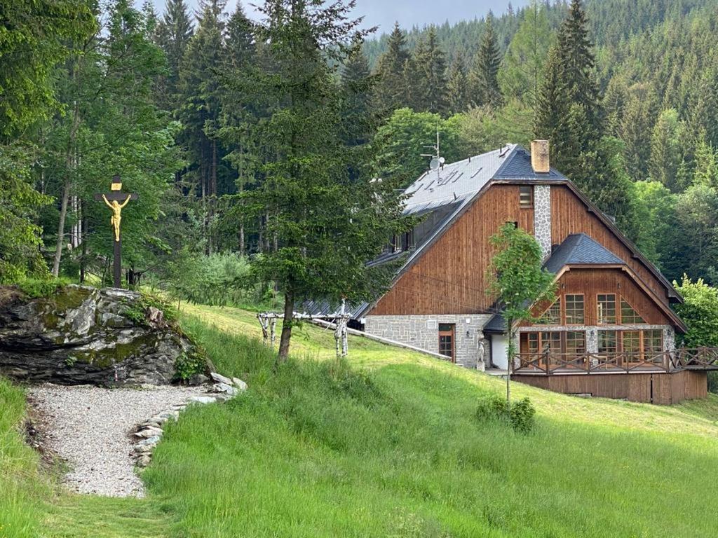 Horsky Hotel Vidly Karlova Studánka Buitenkant foto