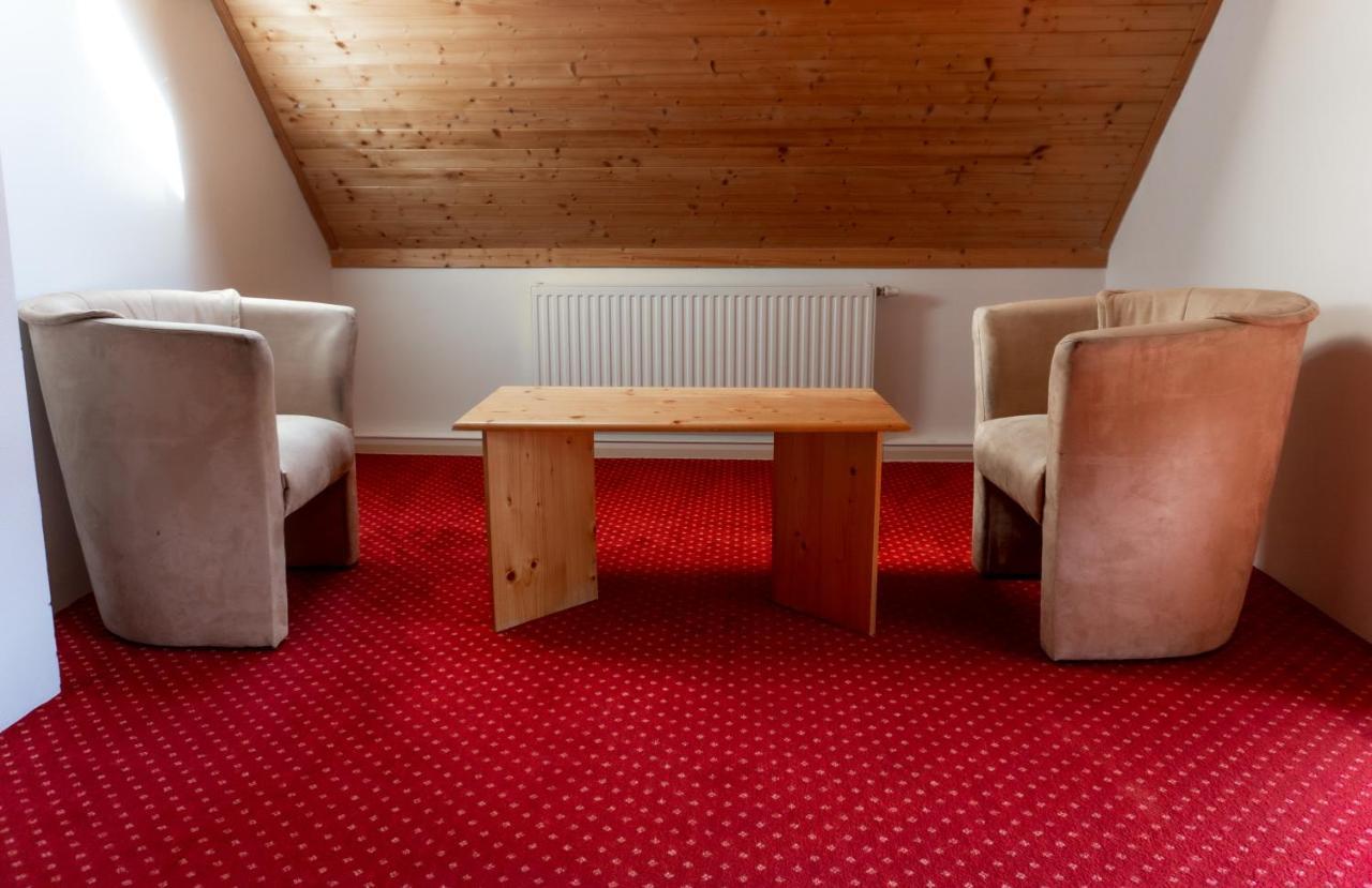 Horsky Hotel Vidly Karlova Studánka Buitenkant foto