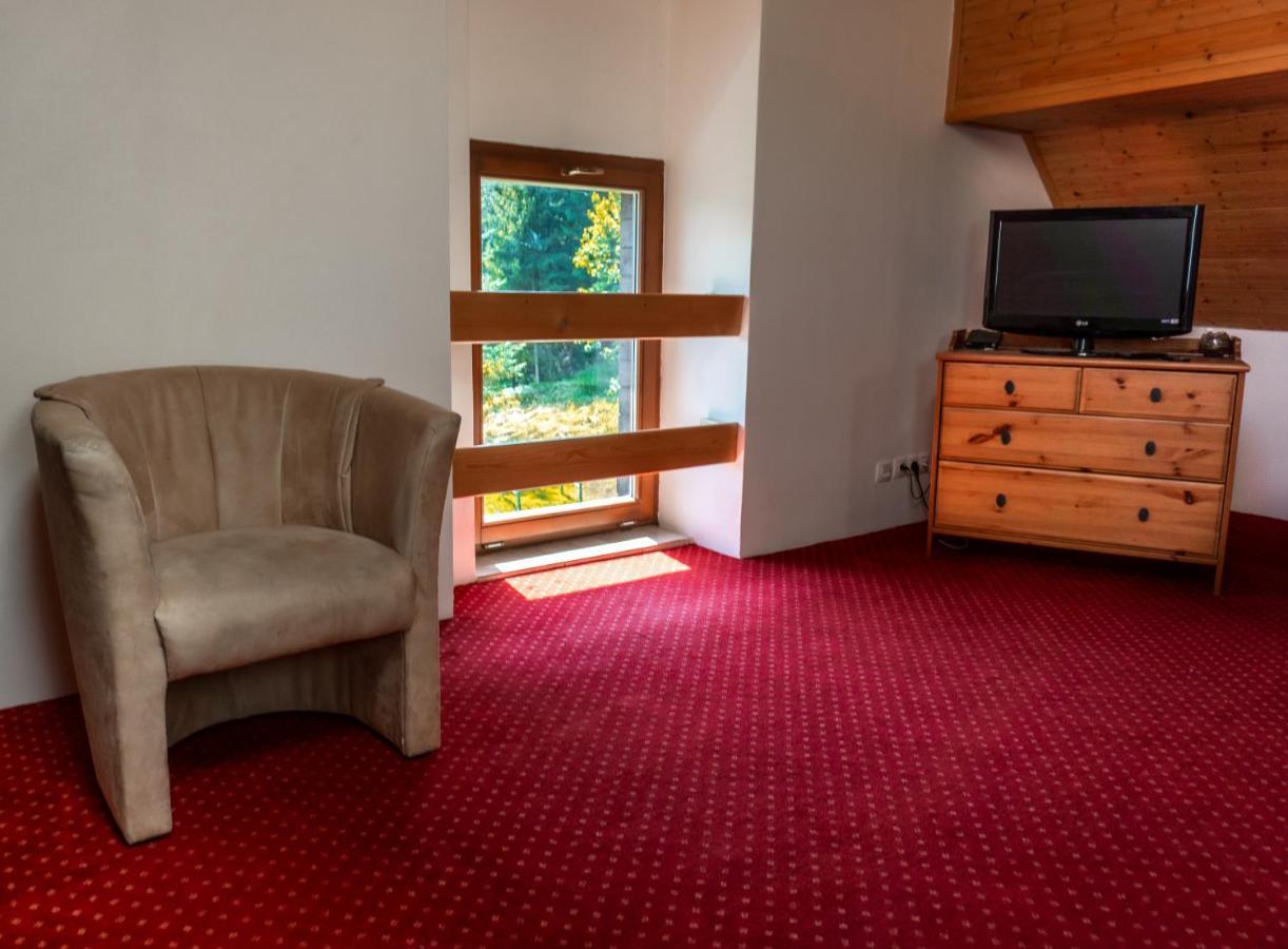 Horsky Hotel Vidly Karlova Studánka Buitenkant foto